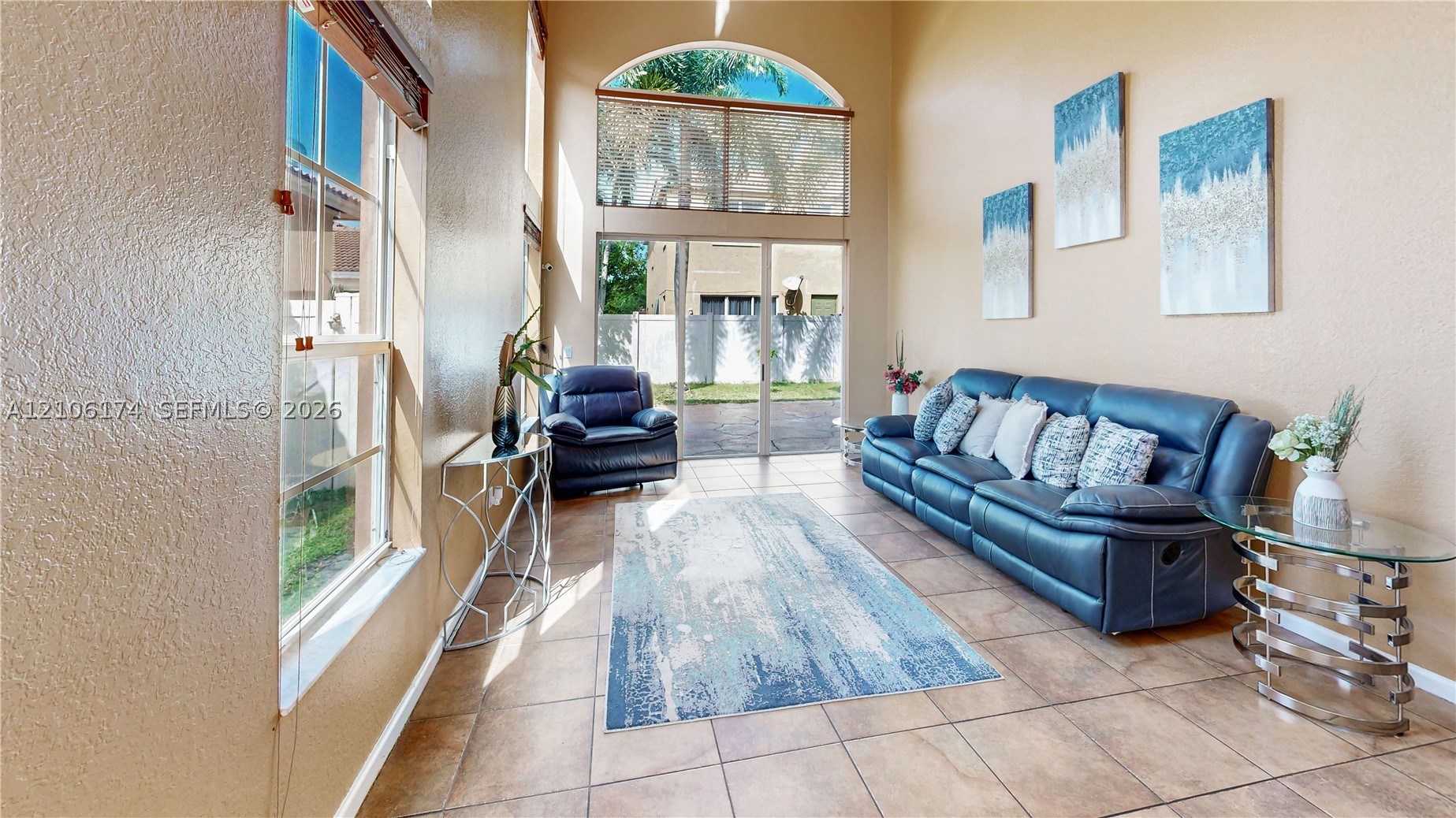 2215 Portofino Ave Property Photo 5
