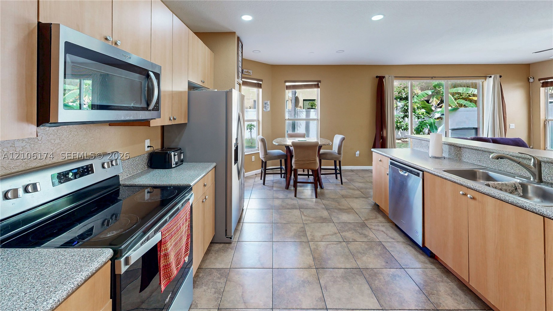 2215 Portofino Ave Property Photo 12