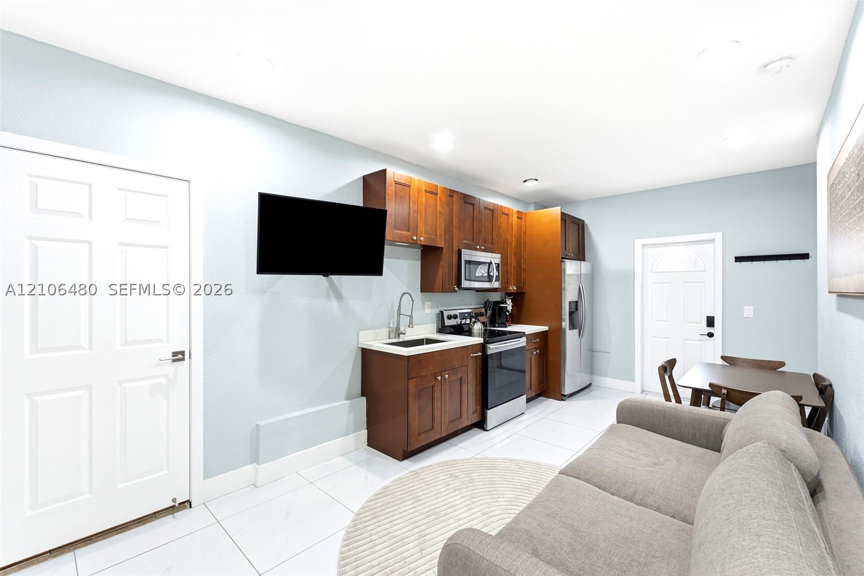3134 Carter St 2 Property Photo 2