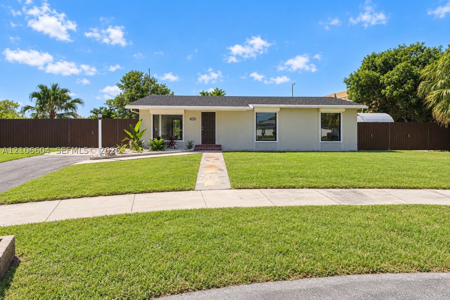 12854 SW 263rd Ter Property Photo 1