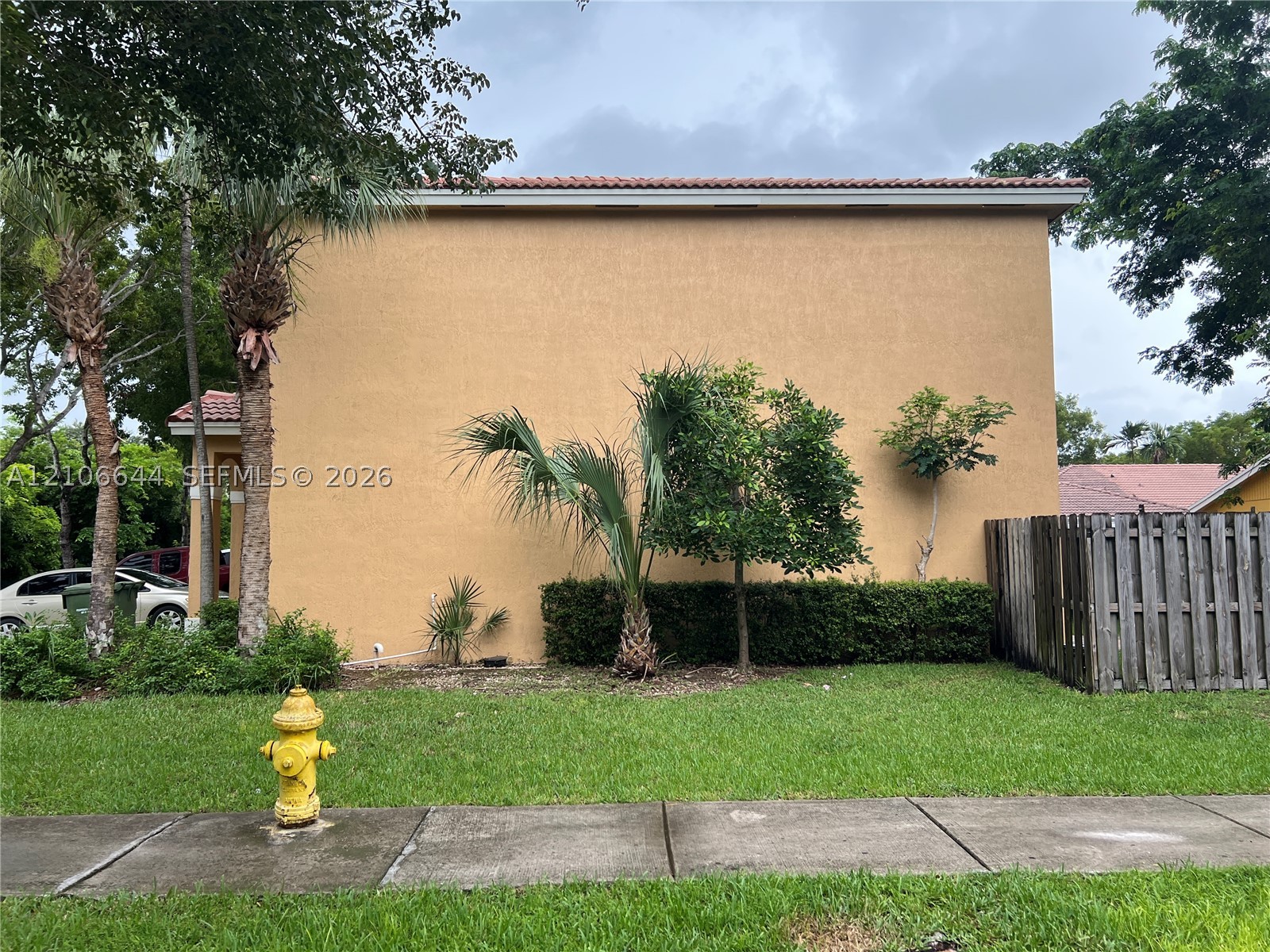 1489 Sw 1 St . Property Photo 3