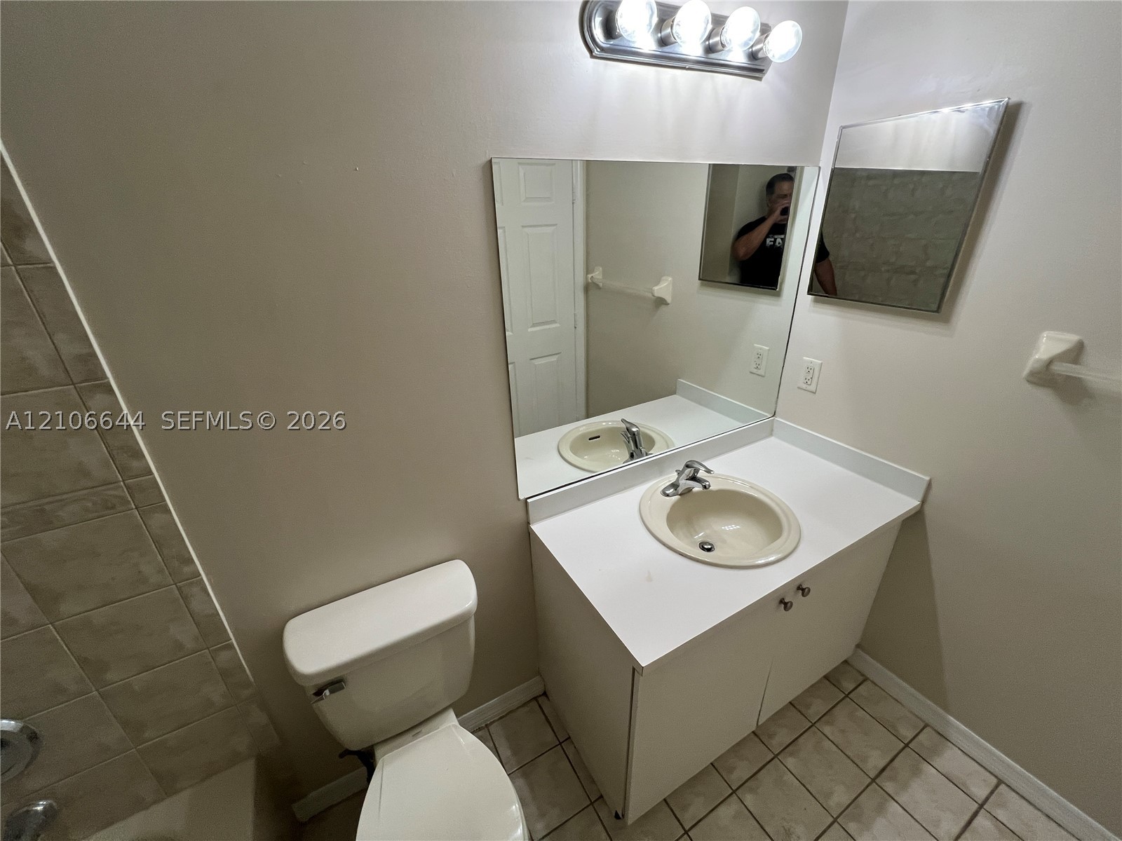 1489 Sw 1 St . Property Photo 20