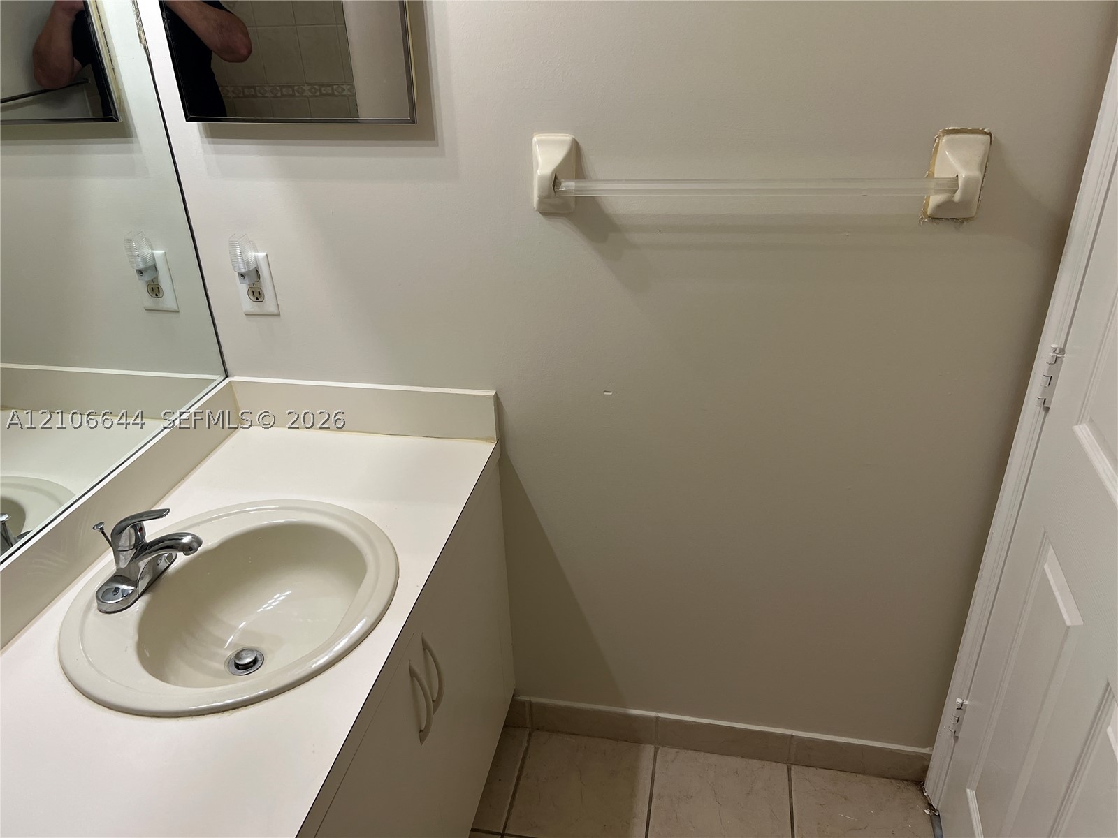 1489 Sw 1 St . Property Photo 34