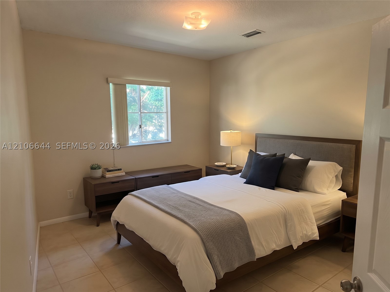 1489 Sw 1 St . Property Photo 42