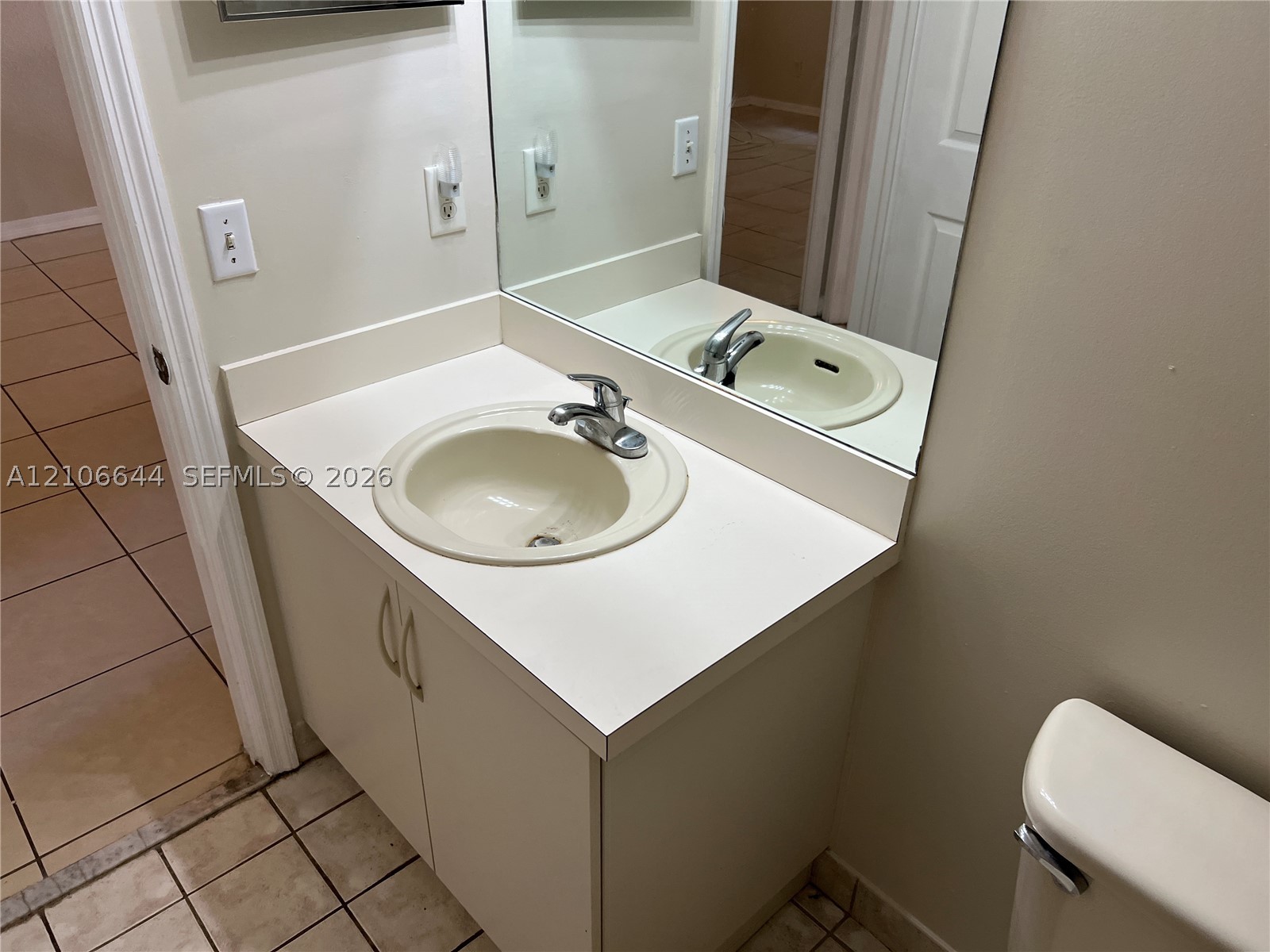 1489 Sw 1 St . Property Photo 45
