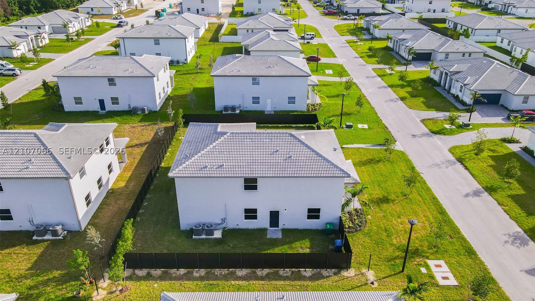 A12107066 Property Photo 4