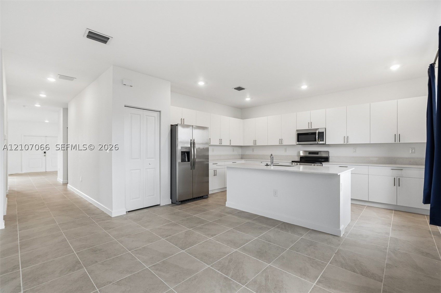 A12107066 Property Photo 20