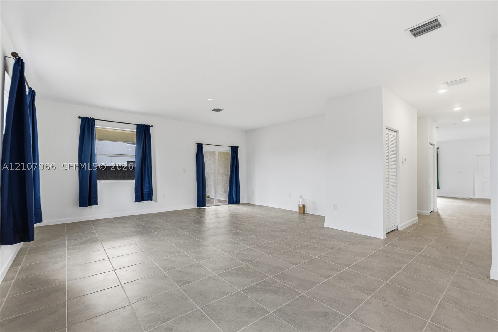 A12107066 Property Photo 21