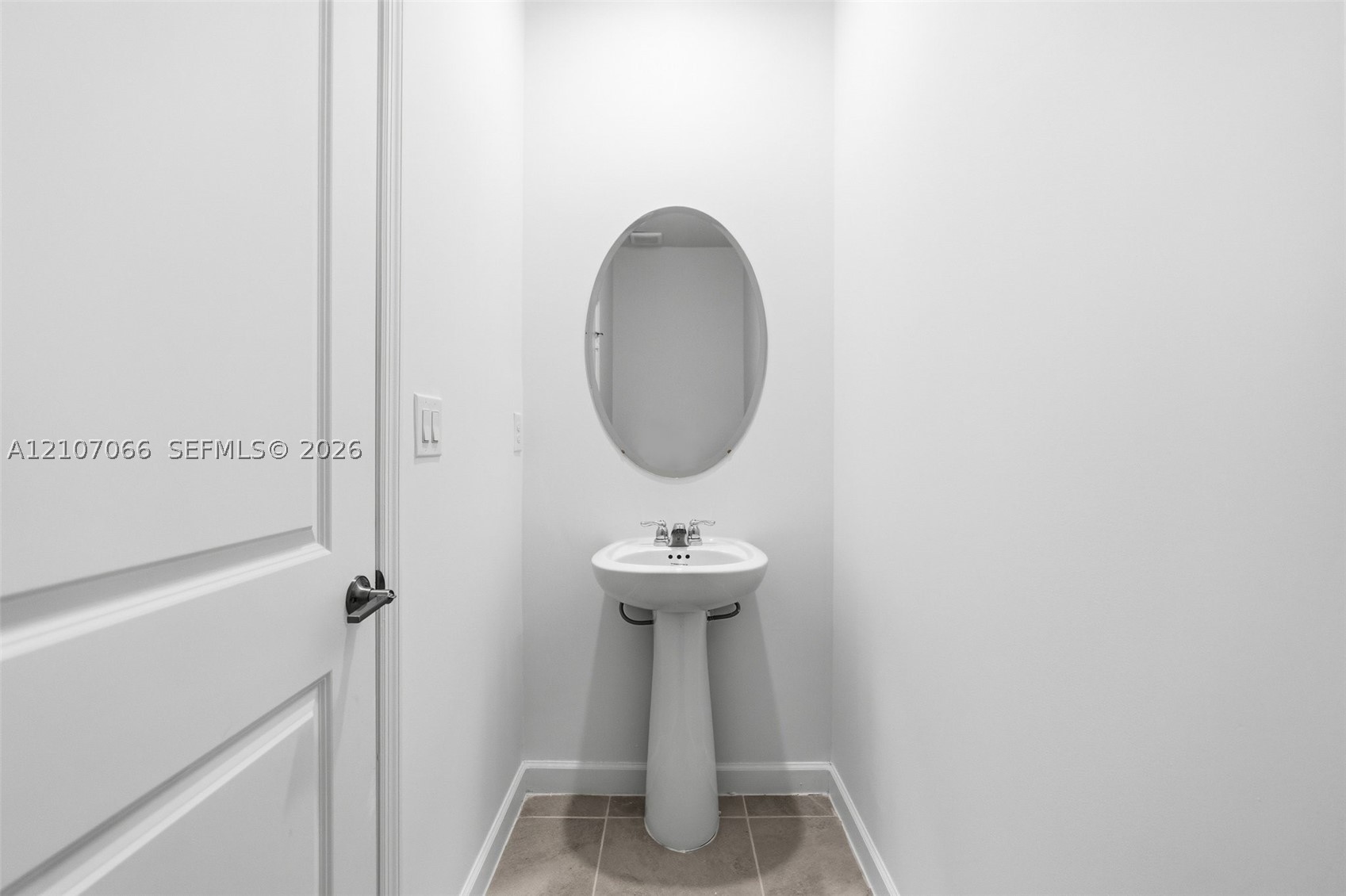 A12107066 Property Photo 32