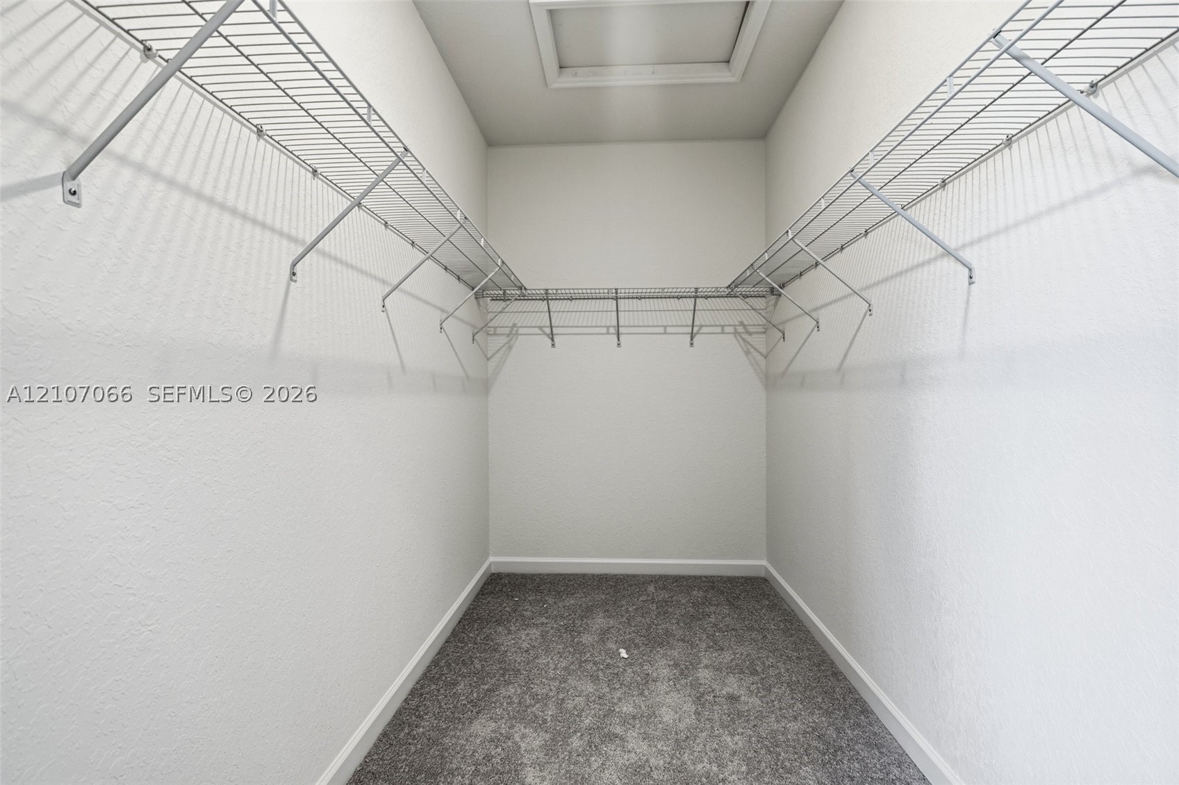 A12107066 Property Photo 43