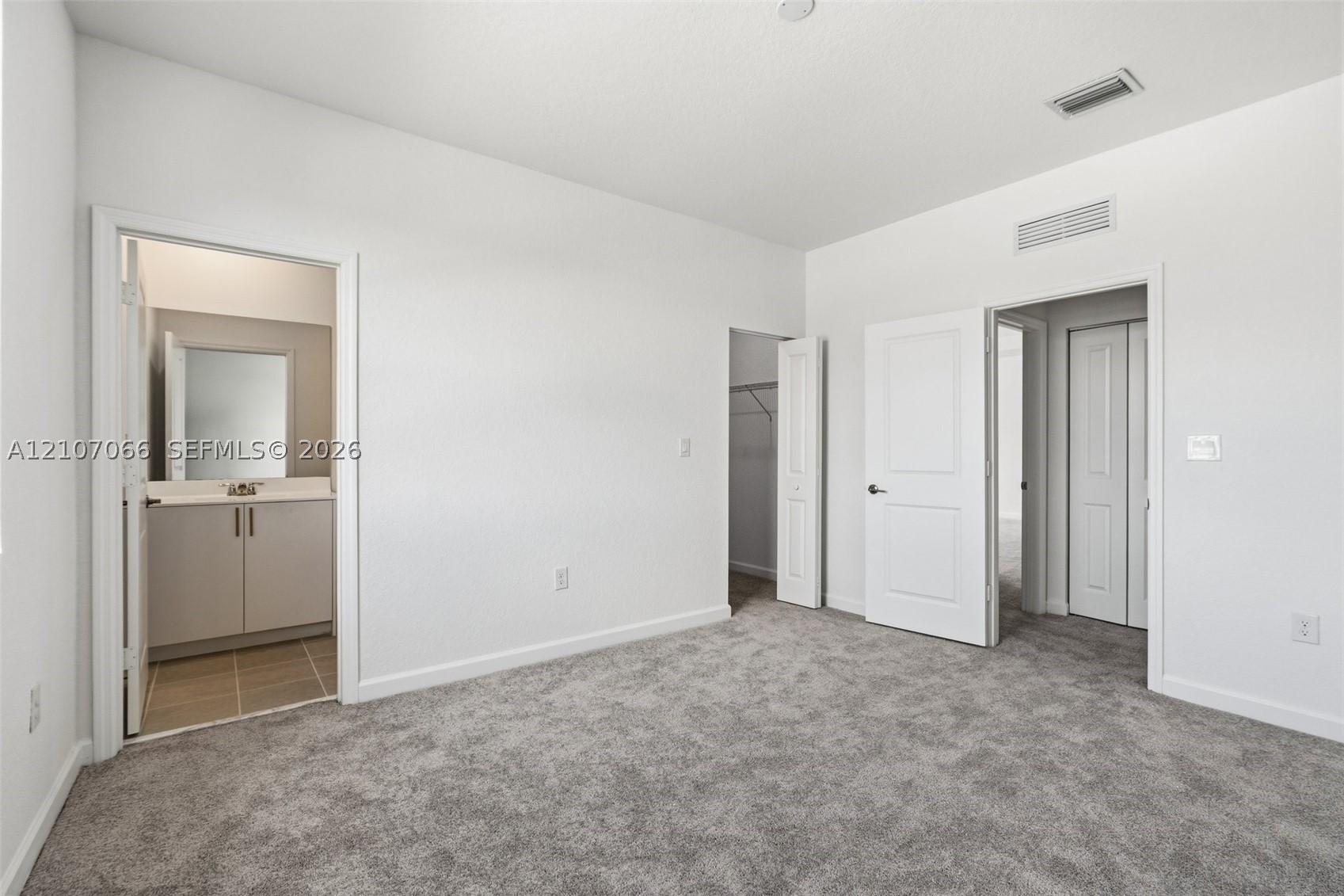 A12107066 Property Photo 50
