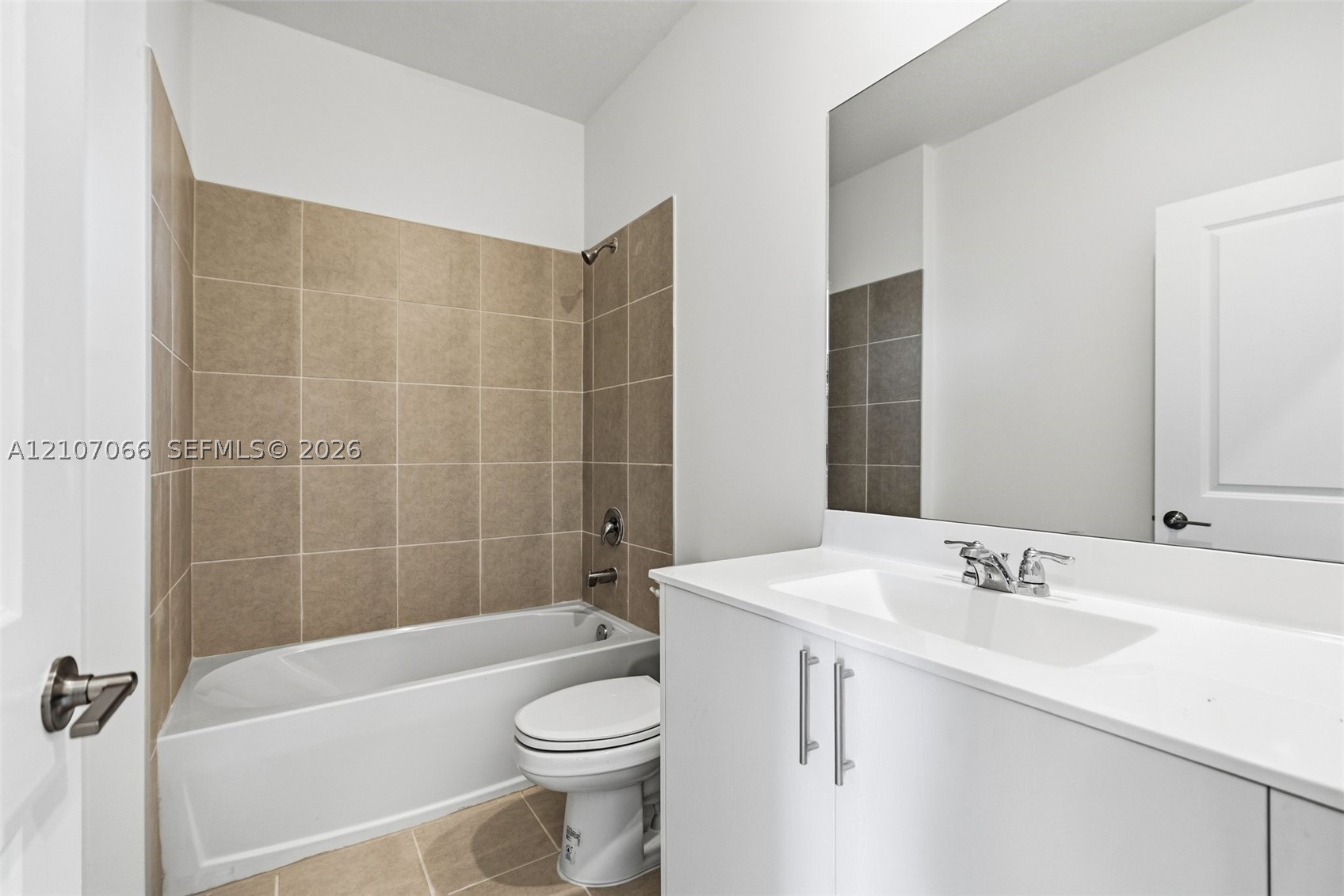 A12107066 Property Photo 57