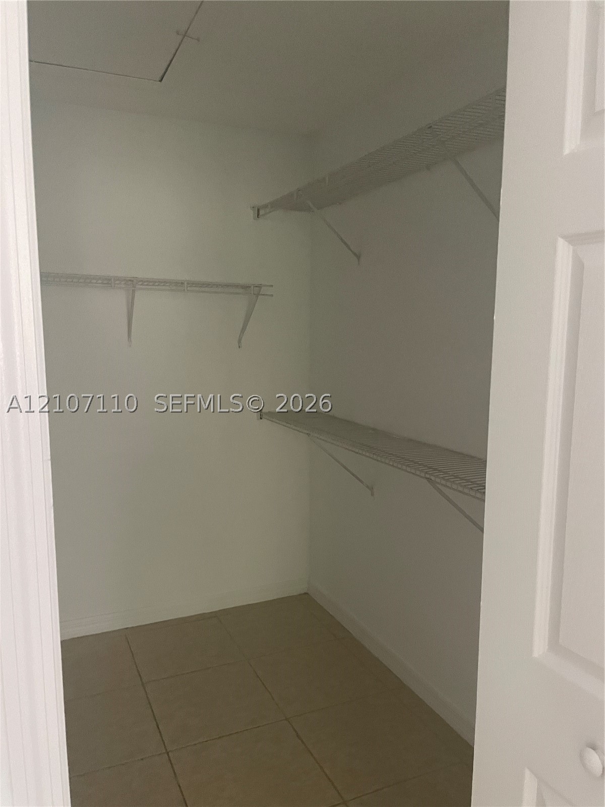 2911 Se 13th Rd 203-40 Property Photo 15