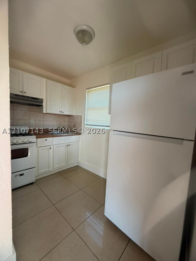 1281 Nw 60th St 6 Property Photo 5