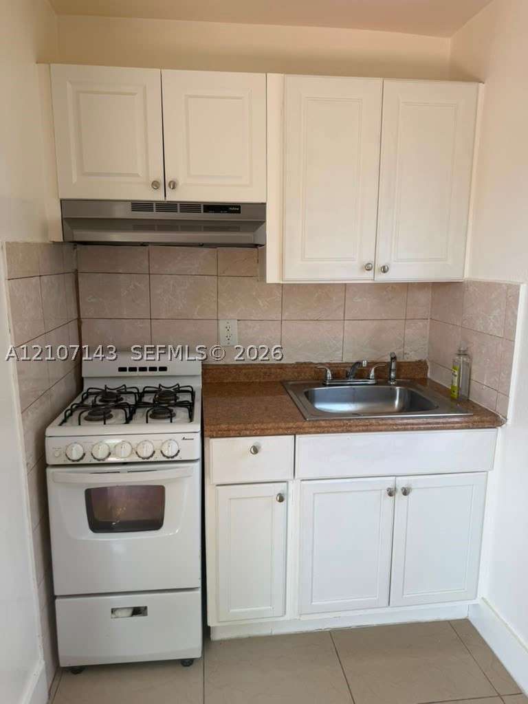 1281 Nw 60th St 6 Property Photo 6