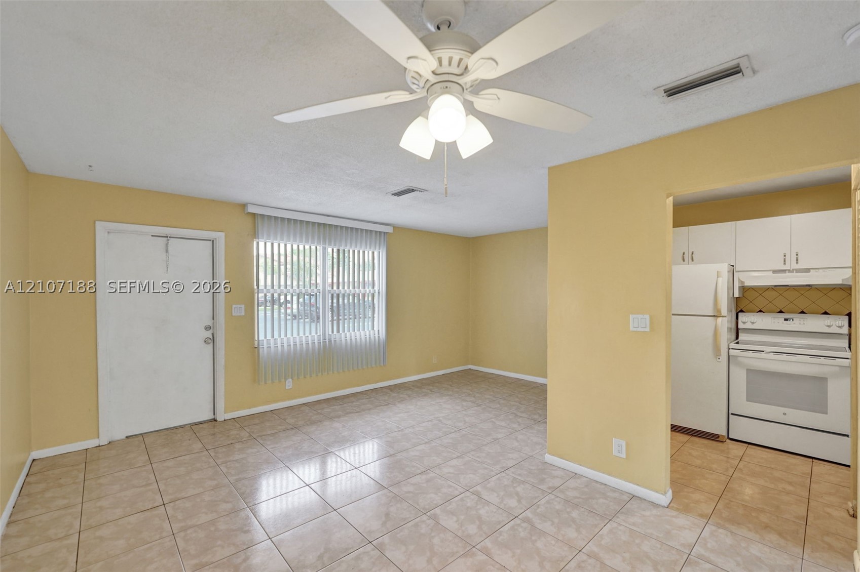 10301 Nw 36th St 2 Property Photo 2