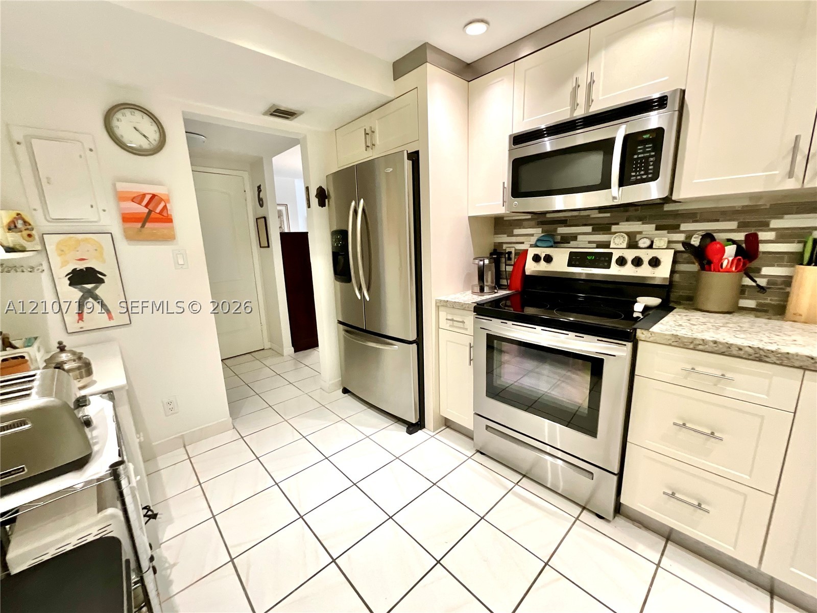 2500 Parkview Dr 1619 Property Photo 14