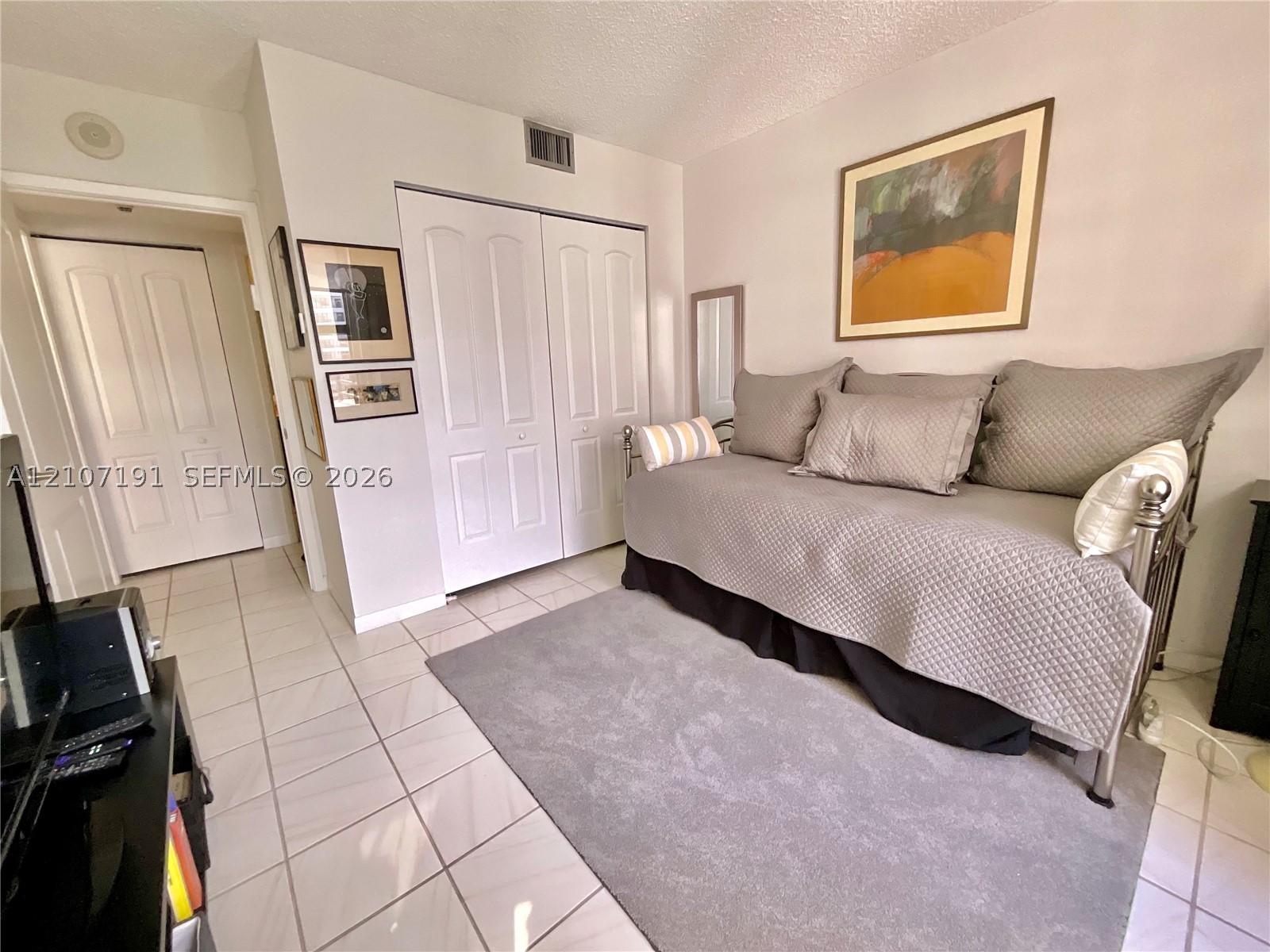 2500 Parkview Dr 1619 Property Photo 30