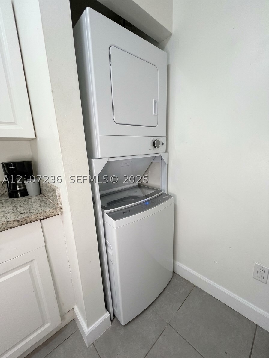 980 Constitution Dr 980c Property Photo 6