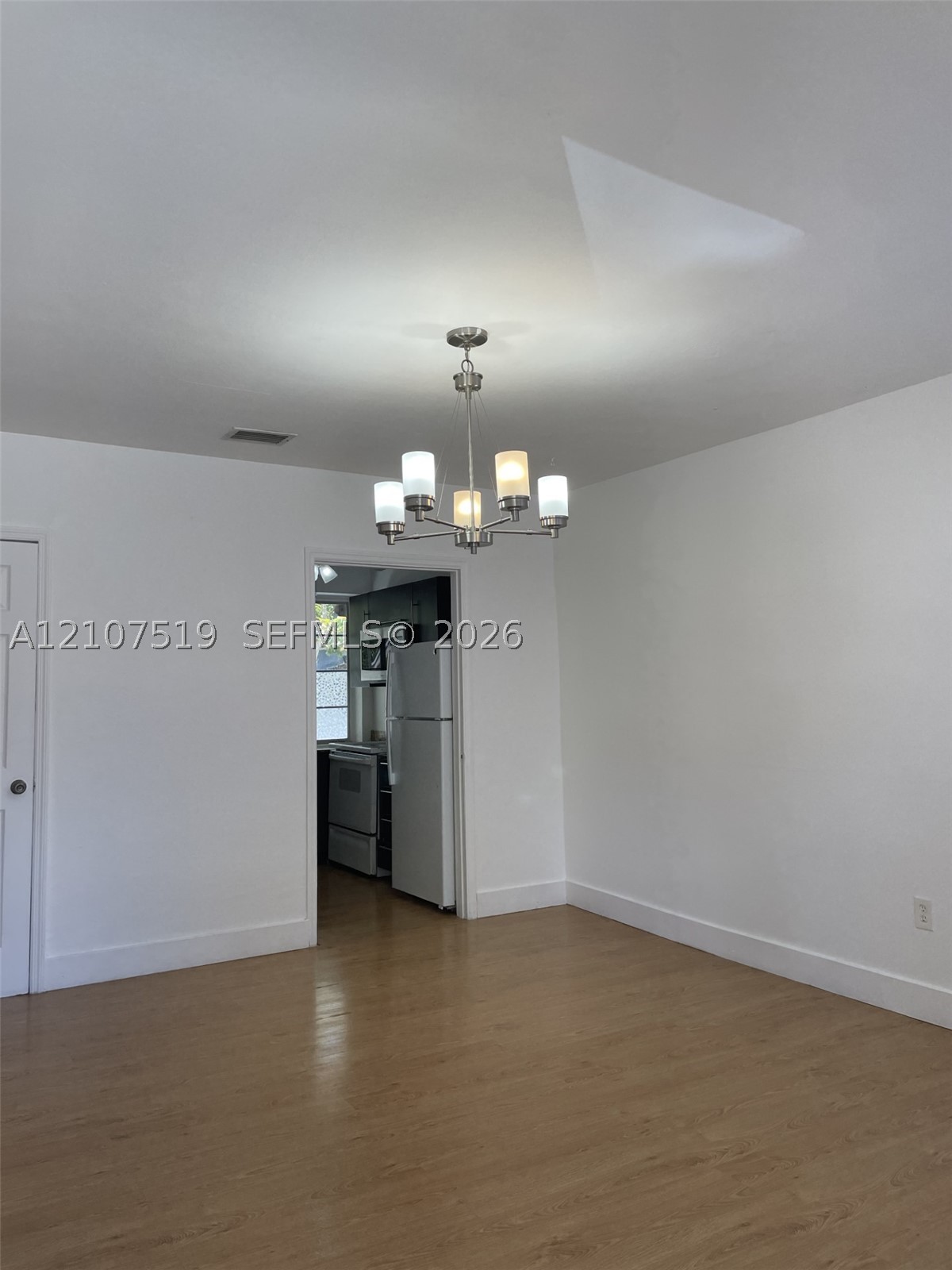 1201 Sw 13th St 1205 Property Photo 5