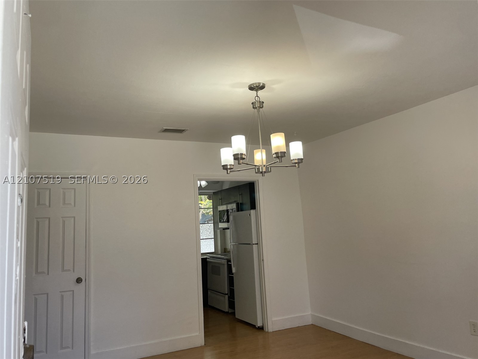 1201 Sw 13th St 1205 Property Photo 6