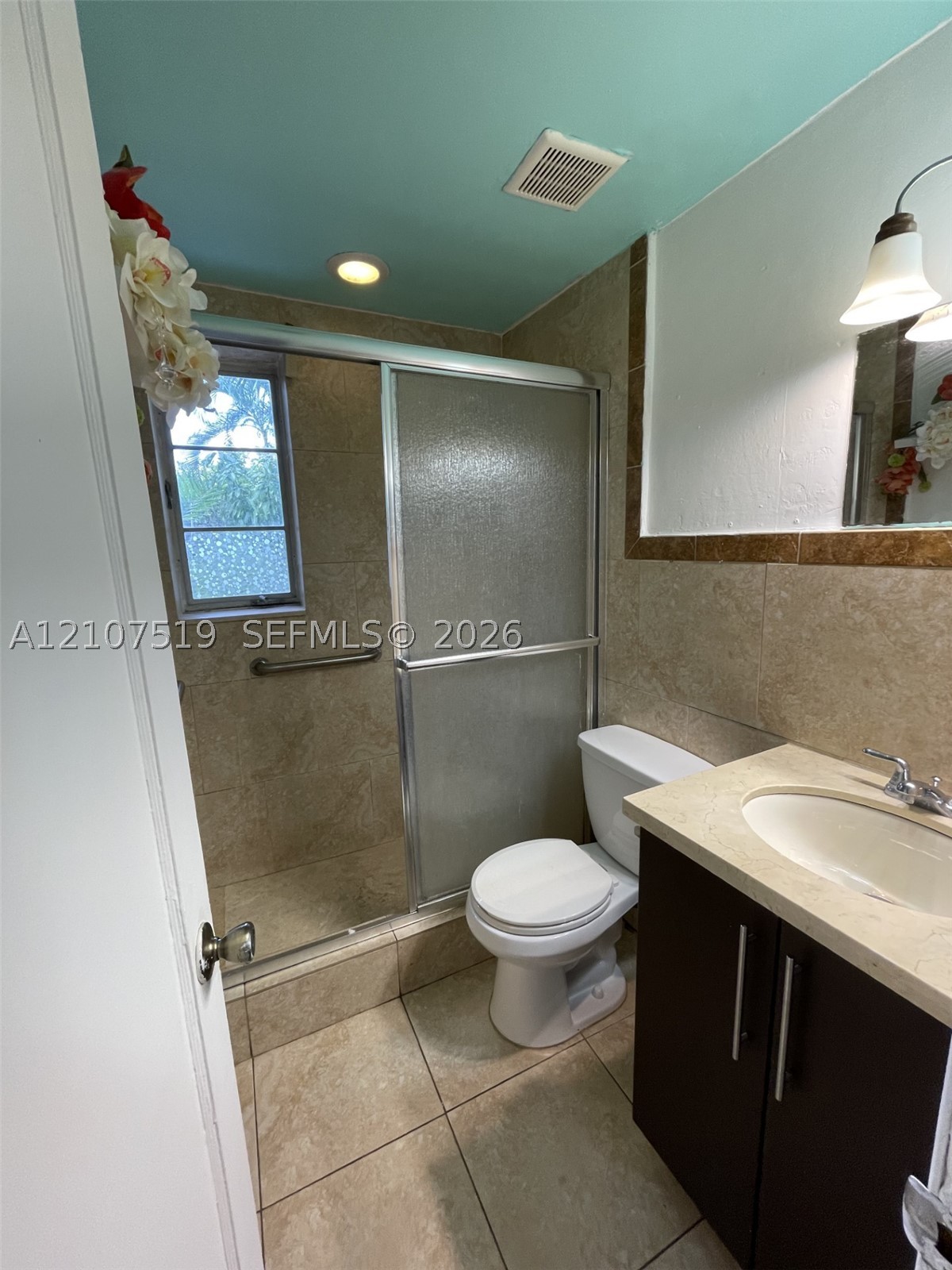 1201 Sw 13th St 1205 Property Photo 9