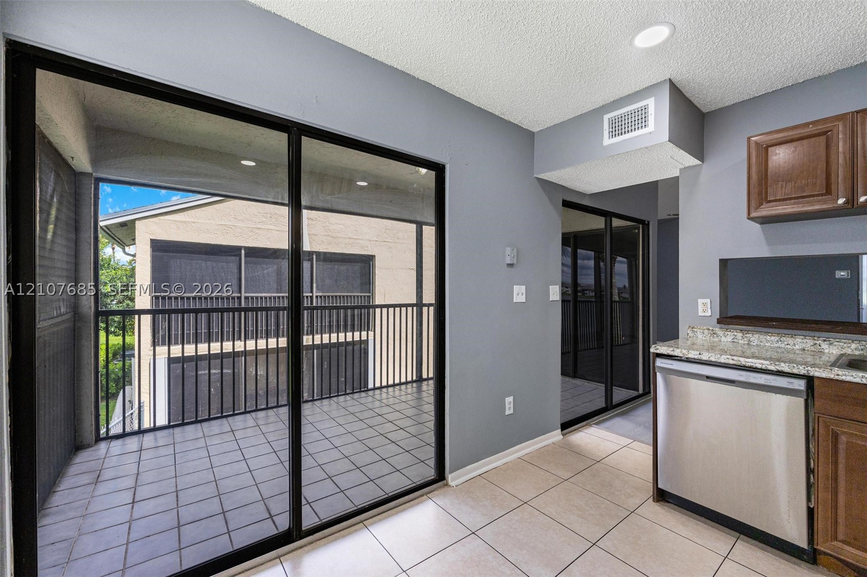 1460 Jefferson Dr 1460l Property Photo 15