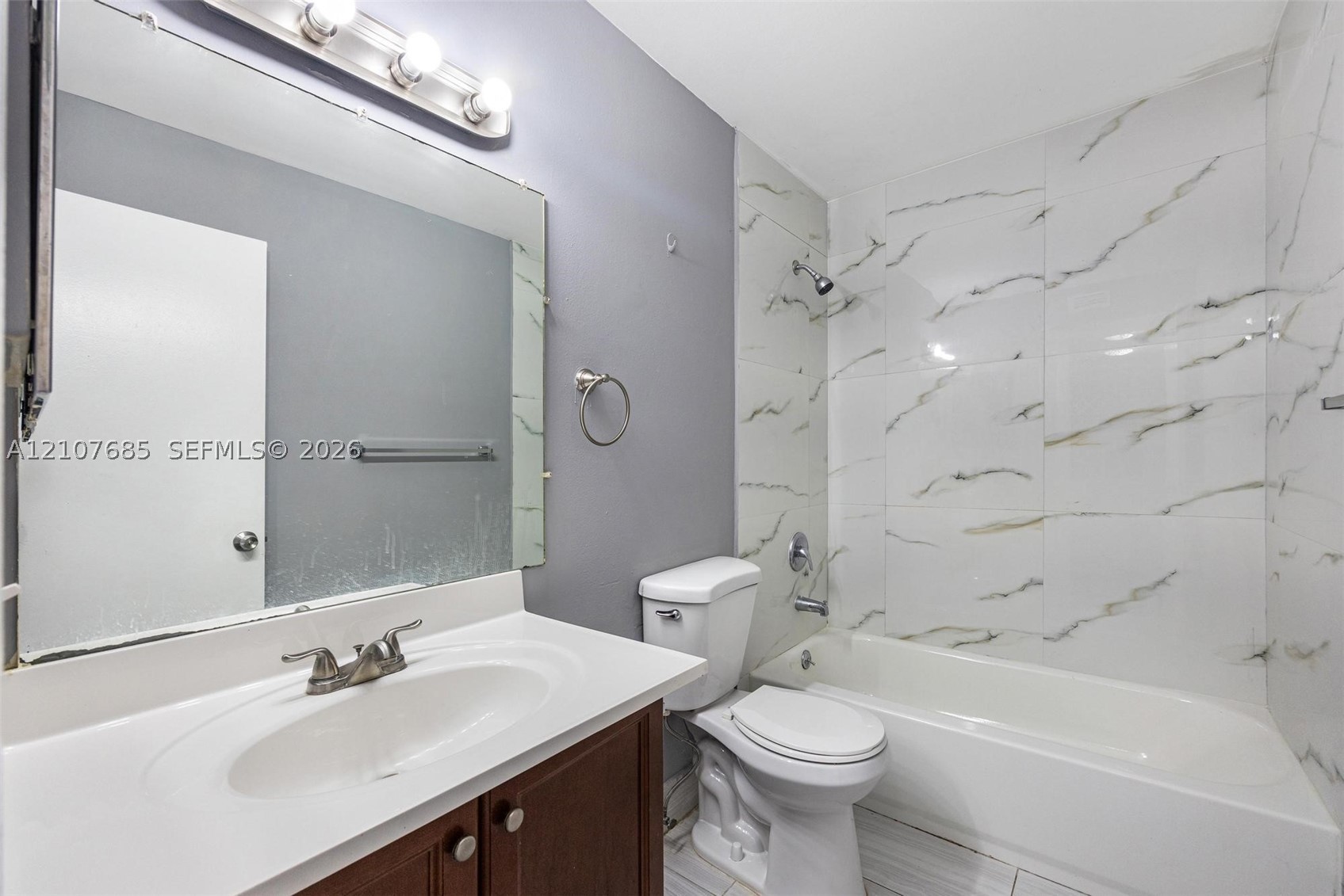 1460 Jefferson Dr 1460l Property Photo 19