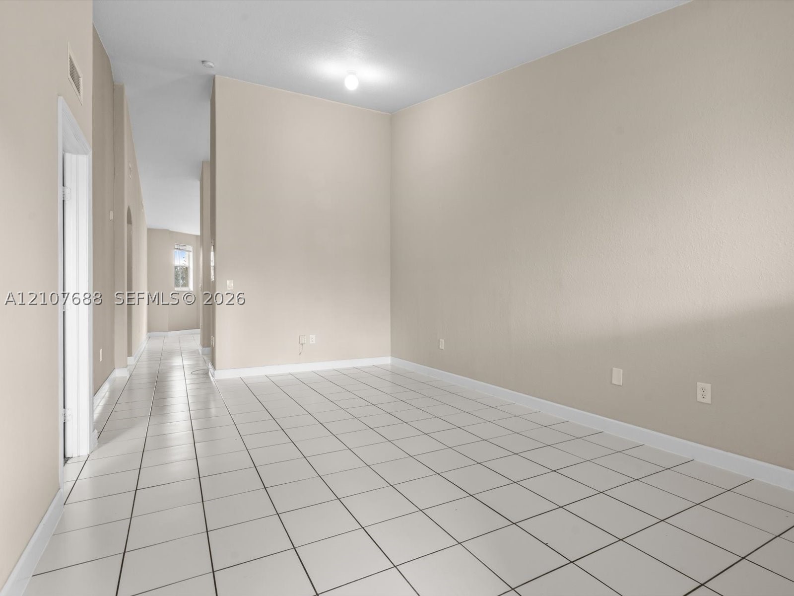 1677 Se 27th Ct 202 Property Photo 5