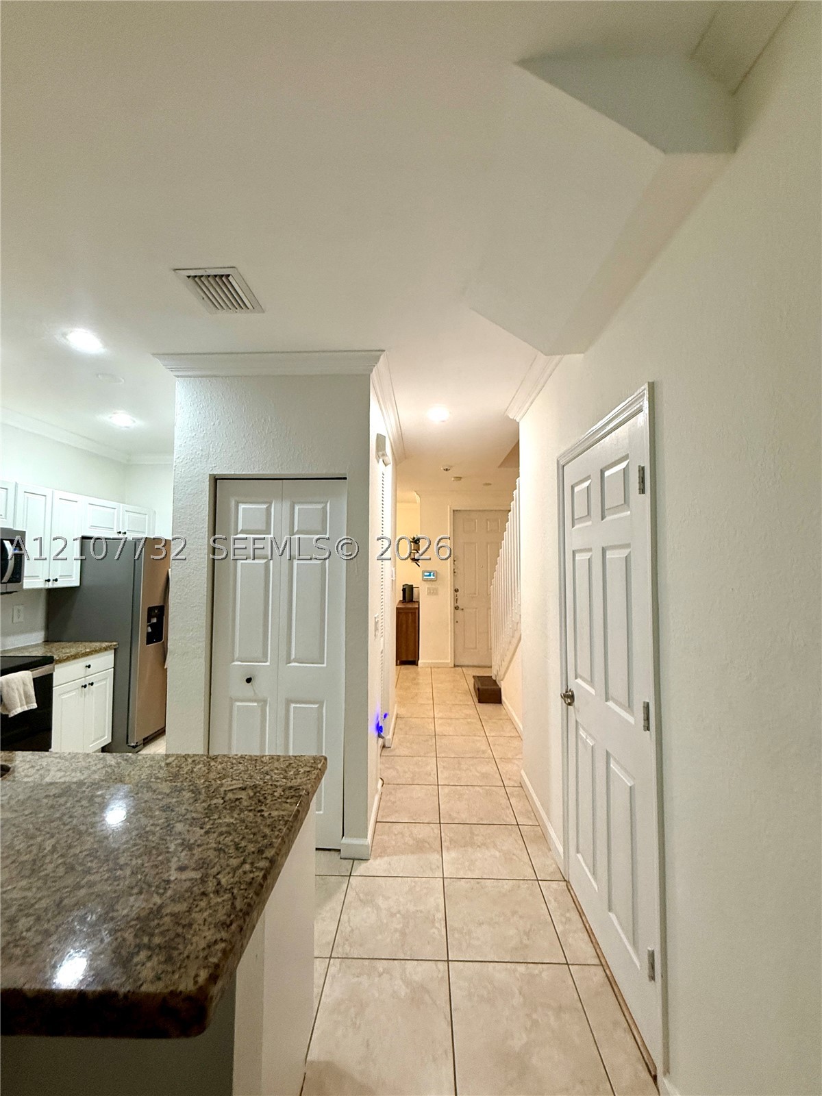 153 Se 28th Pl 7 Property Photo 15