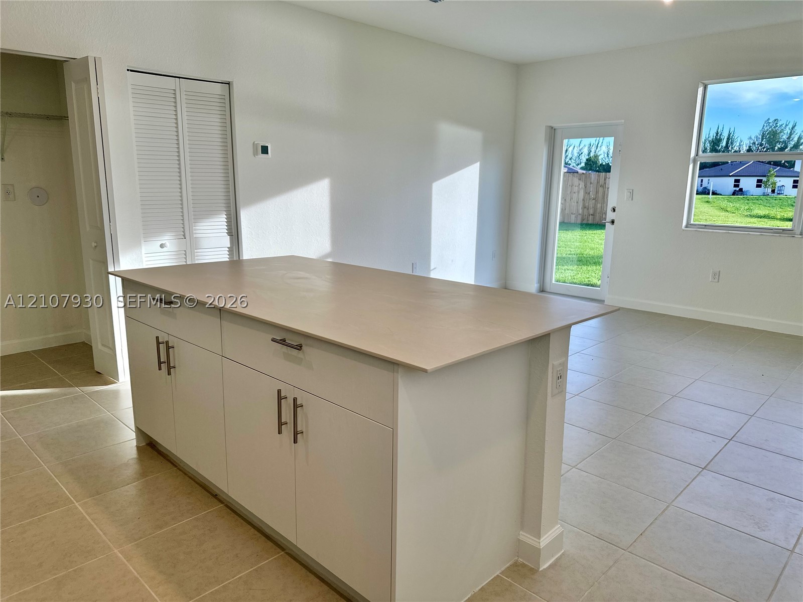 2464 Se 29 Drive . Property Photo 16