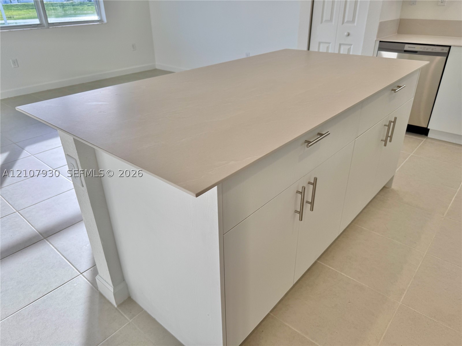 2464 Se 29 Drive . Property Photo 17