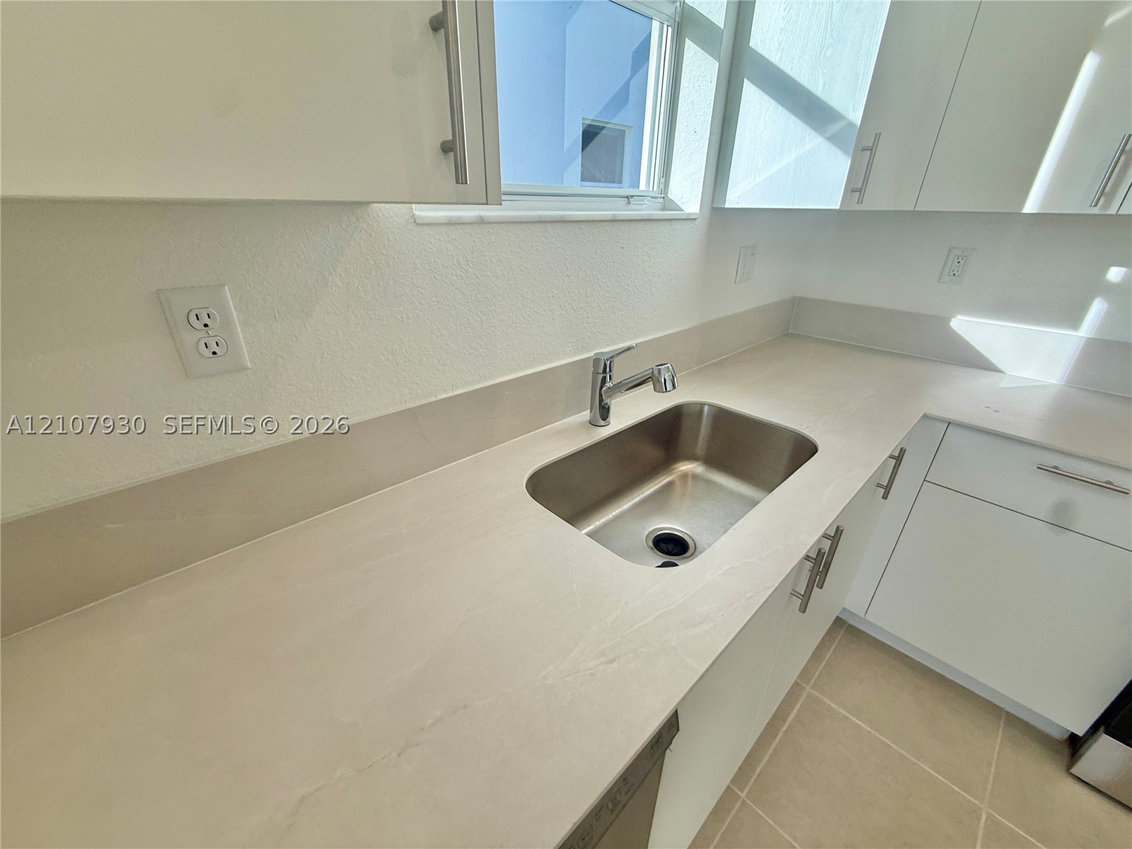 2464 Se 29 Drive . Property Photo 19
