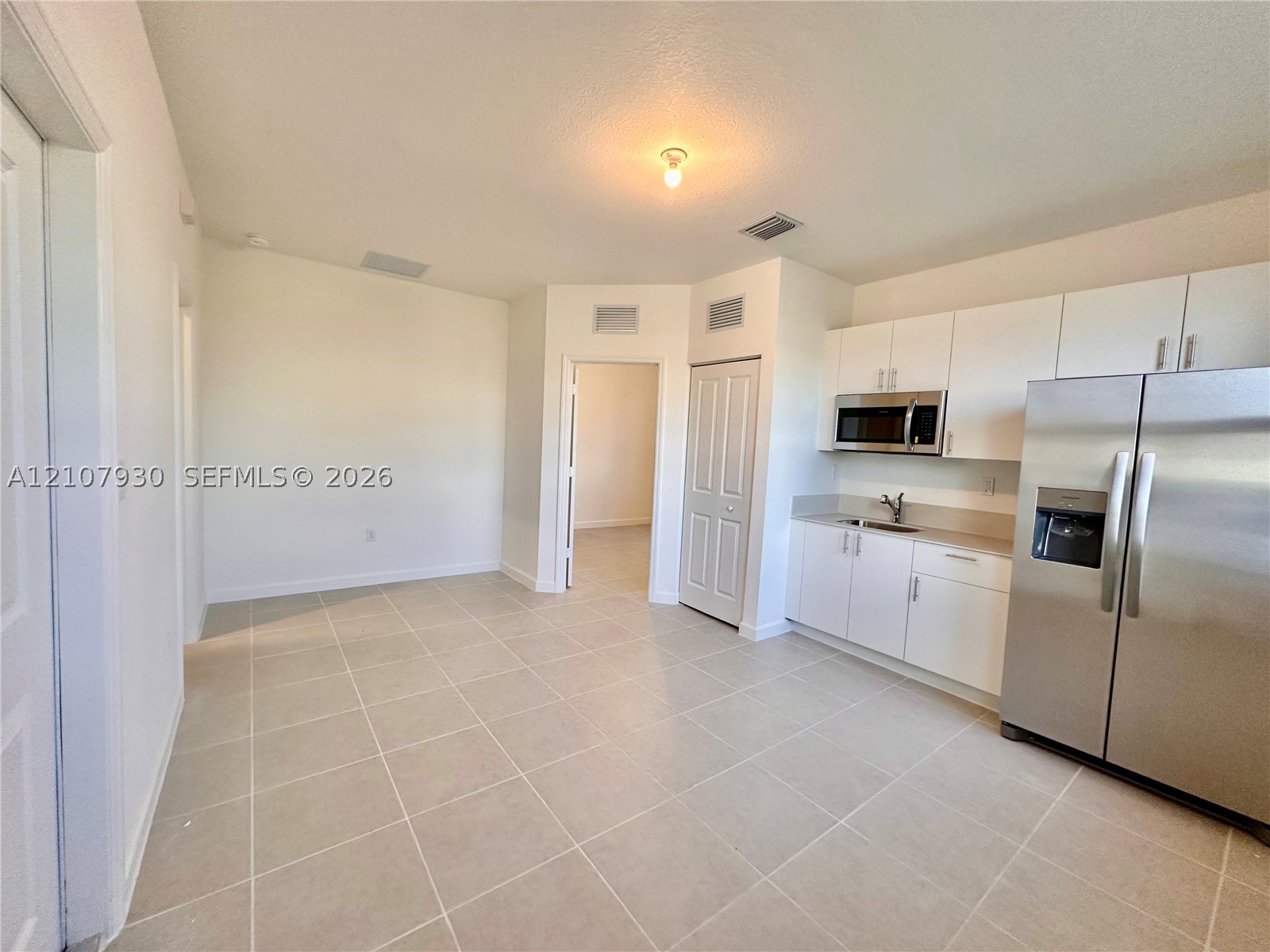 2464 Se 29 Drive . Property Photo 23