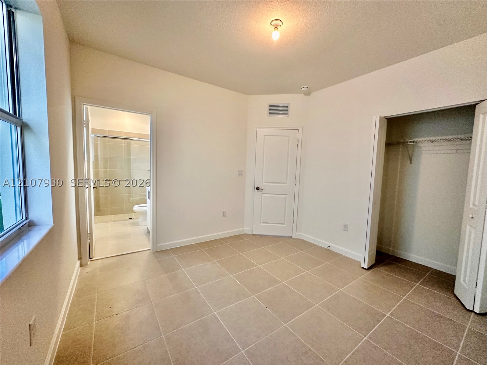 2464 Se 29 Drive . Property Photo 26