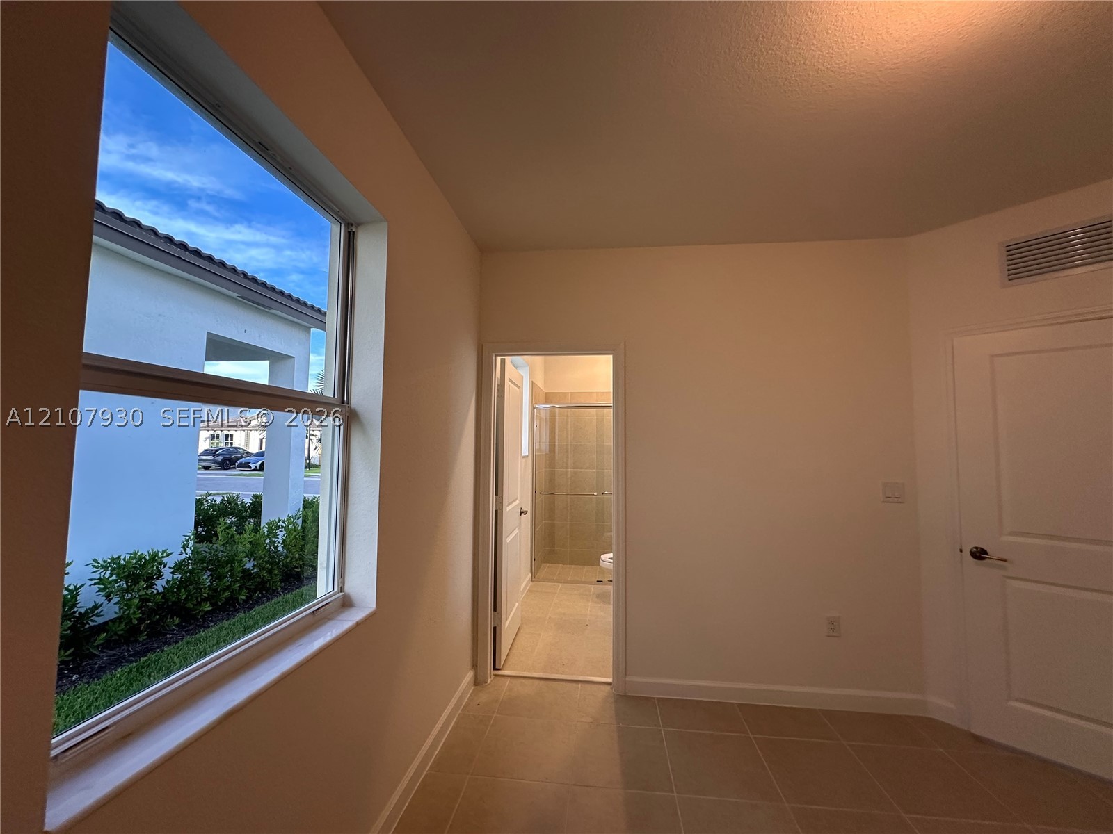 2464 Se 29 Drive . Property Photo 29