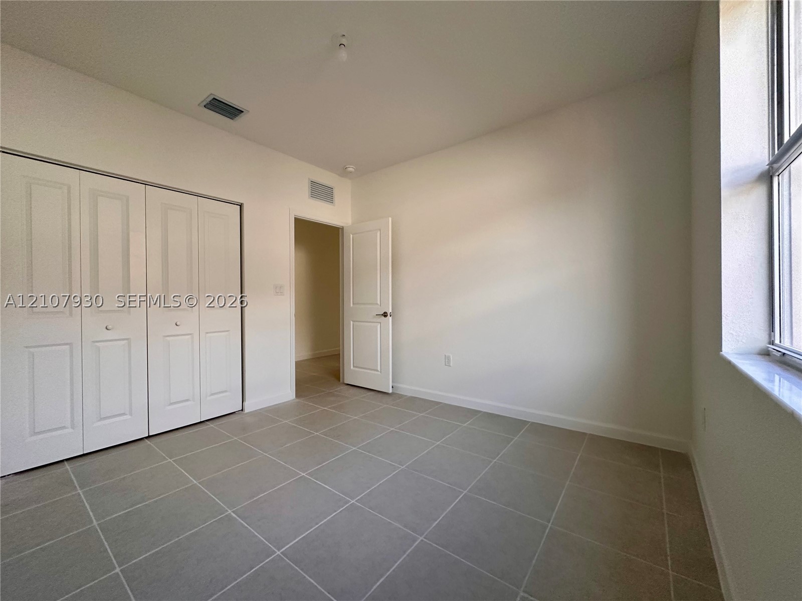 2464 Se 29 Drive . Property Photo 31
