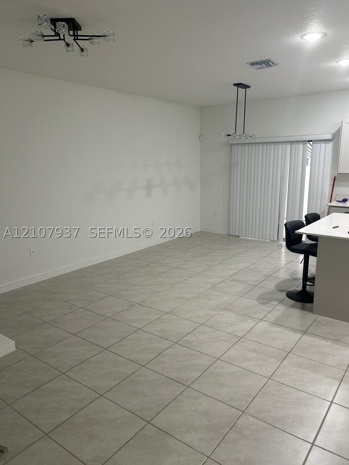 826 Sw 11th Ter Property Photo 8