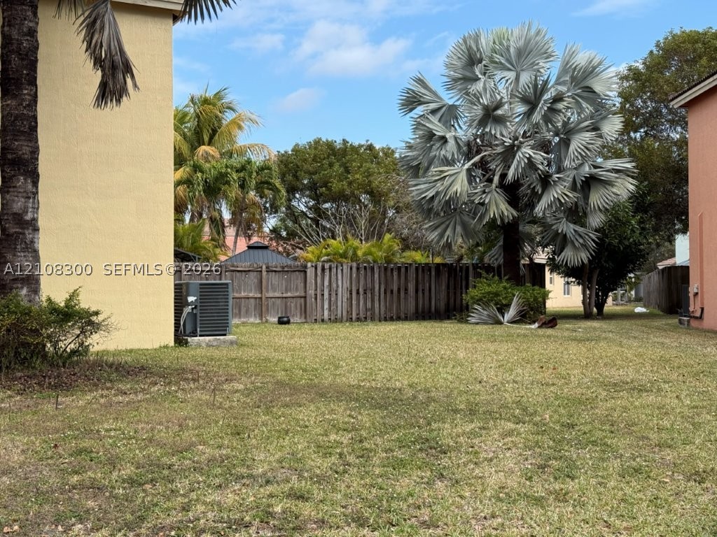 1481 Se 18th Ter Property Photo 4