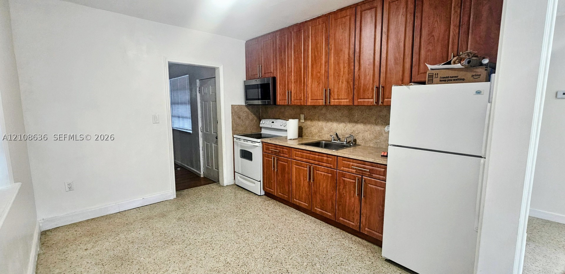 A12108636 Property Photo 2