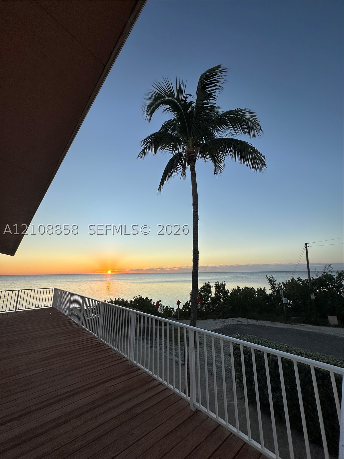172 Valois Blvd Property Photo 2