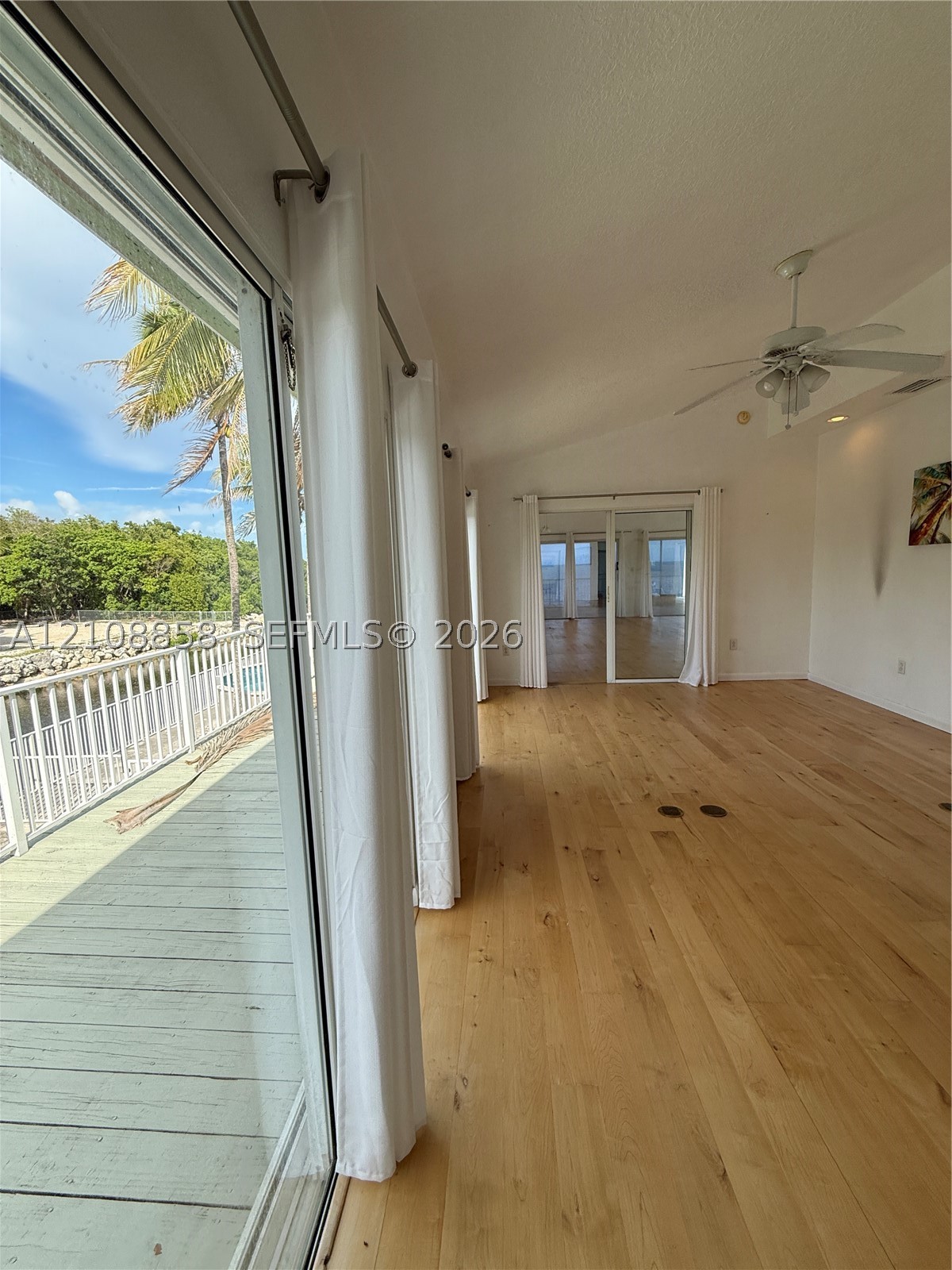 172 Valois Blvd Property Photo 11