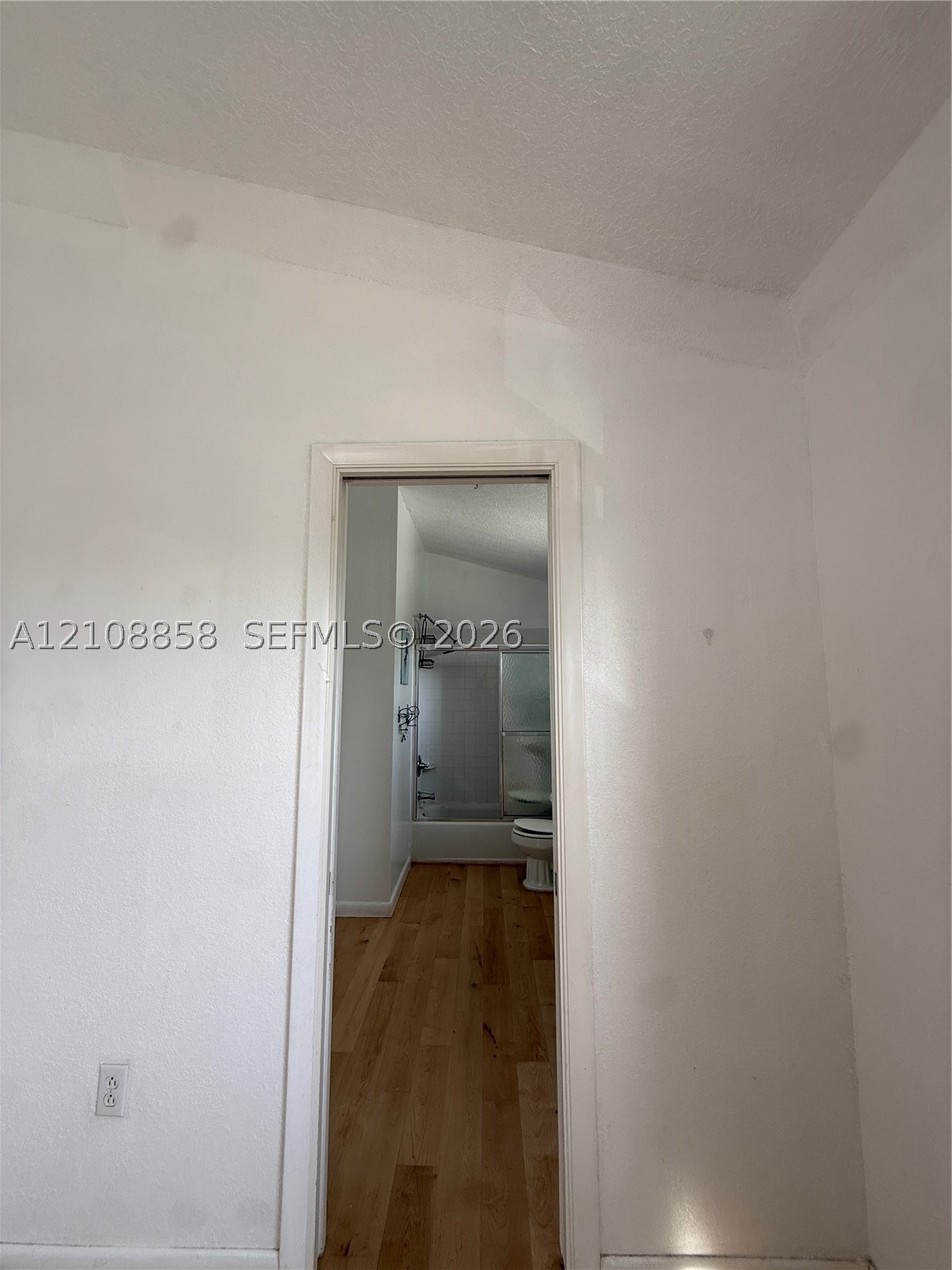 172 Valois Blvd Property Photo 22
