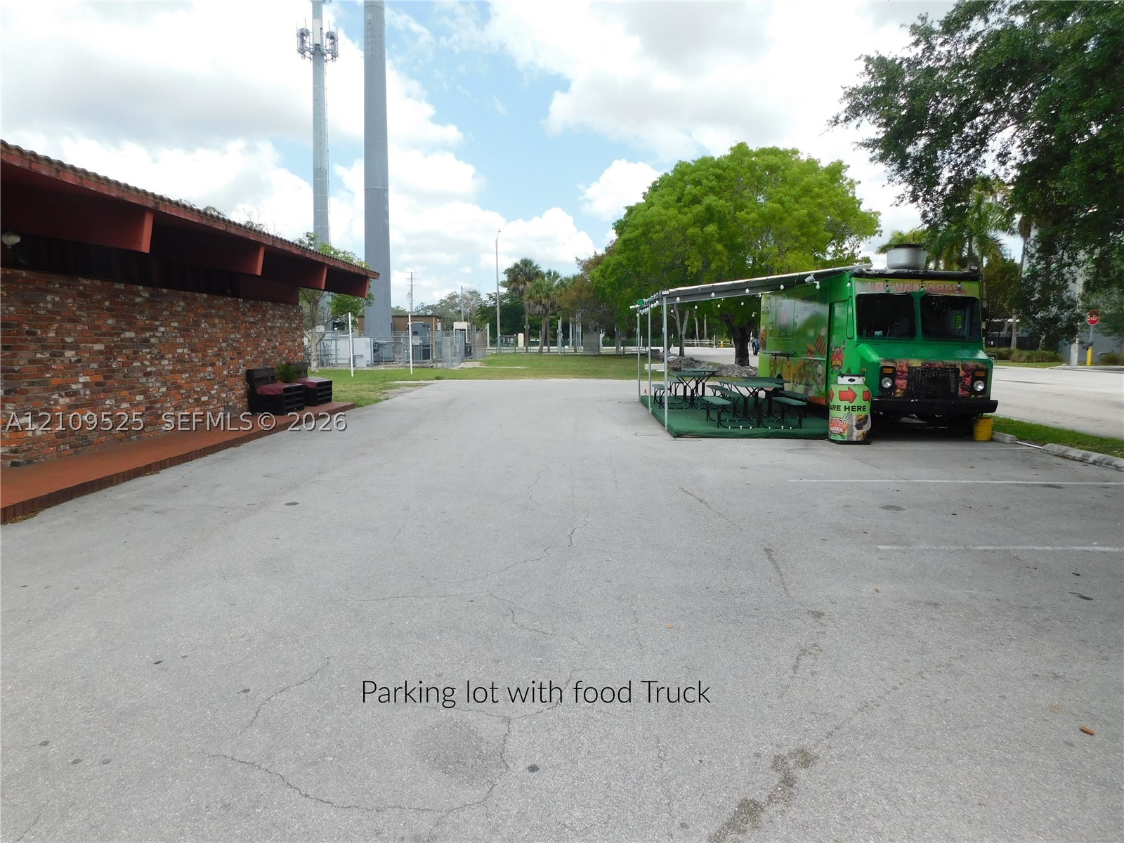 27230 S Dixie Hwy Property Photo 4
