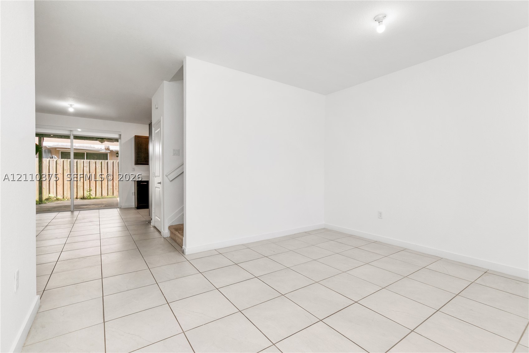 1051 Se 23rd Ter Property Photo 15