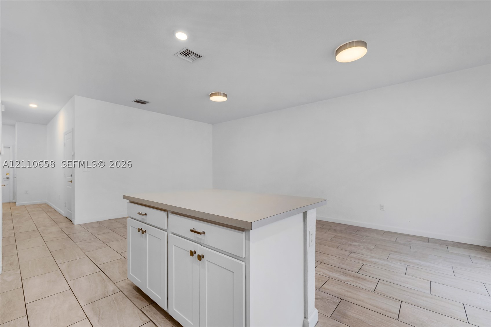 1150 Sw 6th Ave Property Photo 11