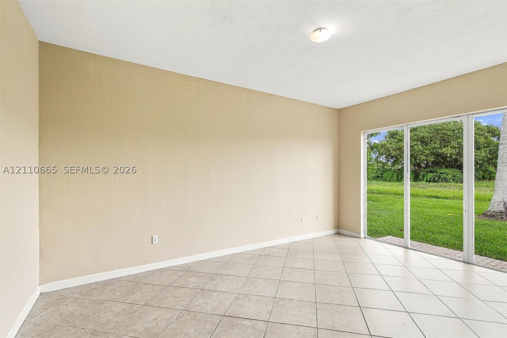 1485 Ne 40th Rd Property Photo 5