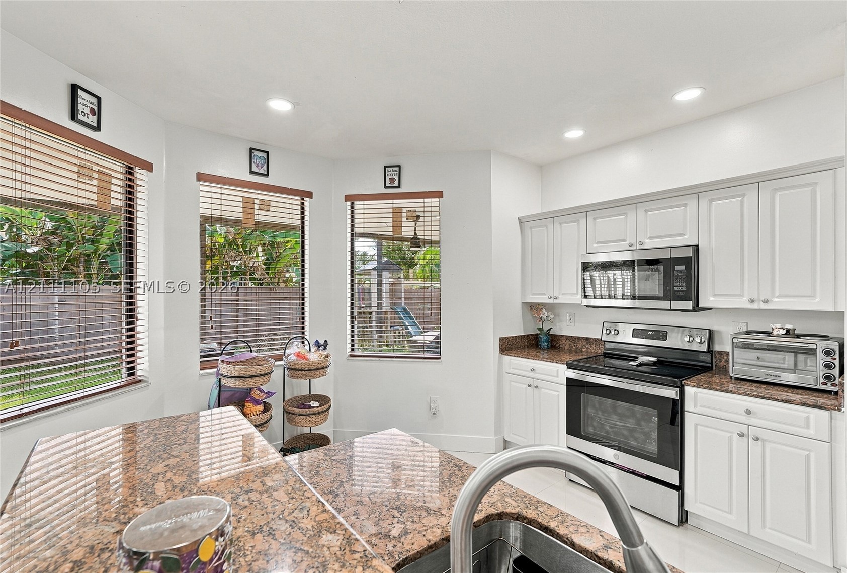 10852 Sw 245th St Property Photo 15
