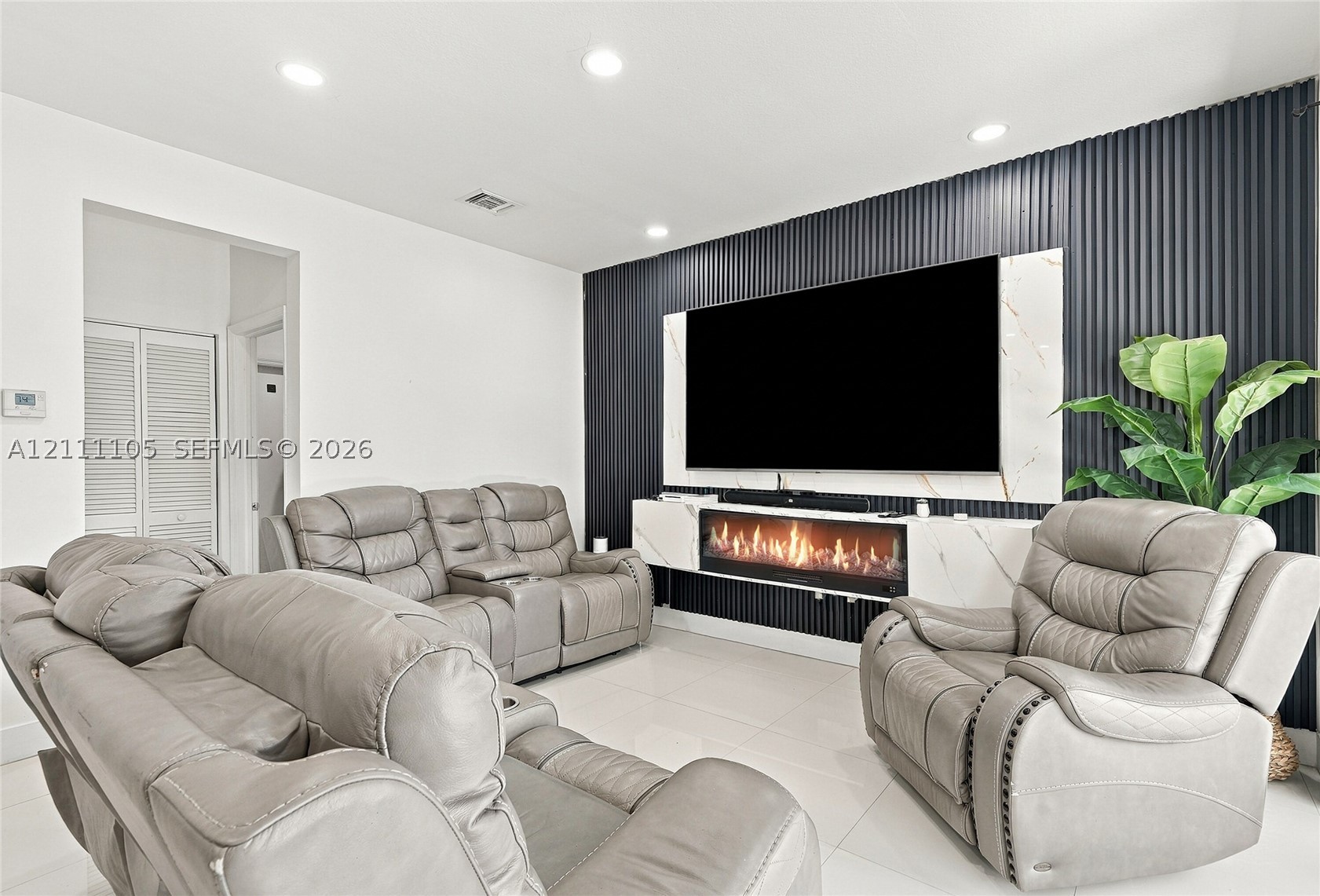 10852 Sw 245th St Property Photo 17