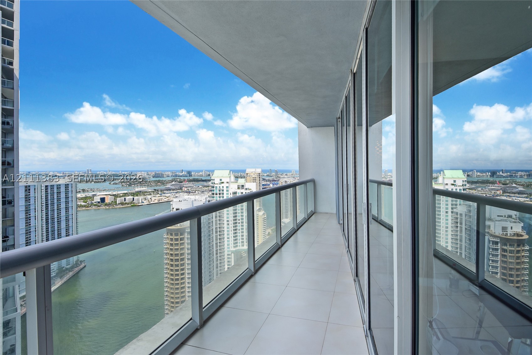 495 Brickell Ave 4810 Property Photo 11
